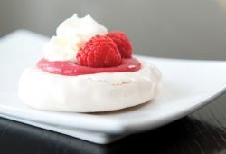 Raspberry meringue